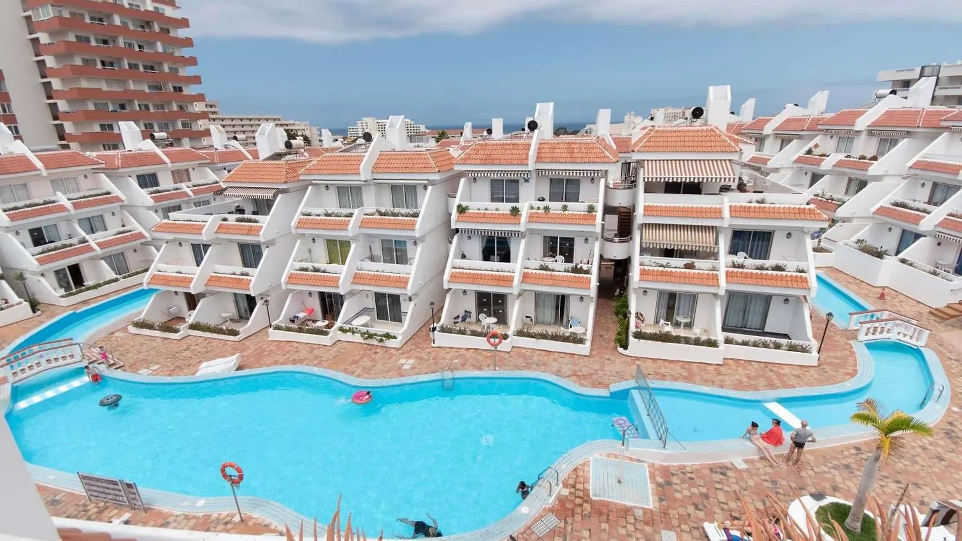 Las Floritas 28 - Two Bed location