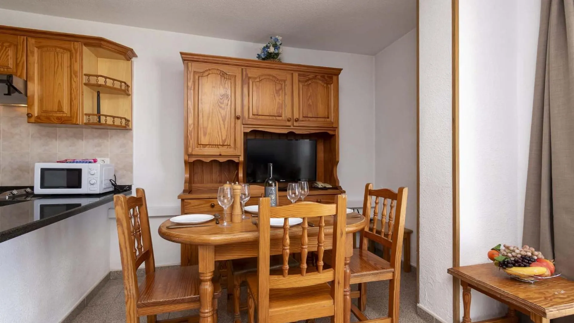Las Floritas 28 - Two Bed Playa de las Americas  0*, Playa de las Americas (Tenerife)