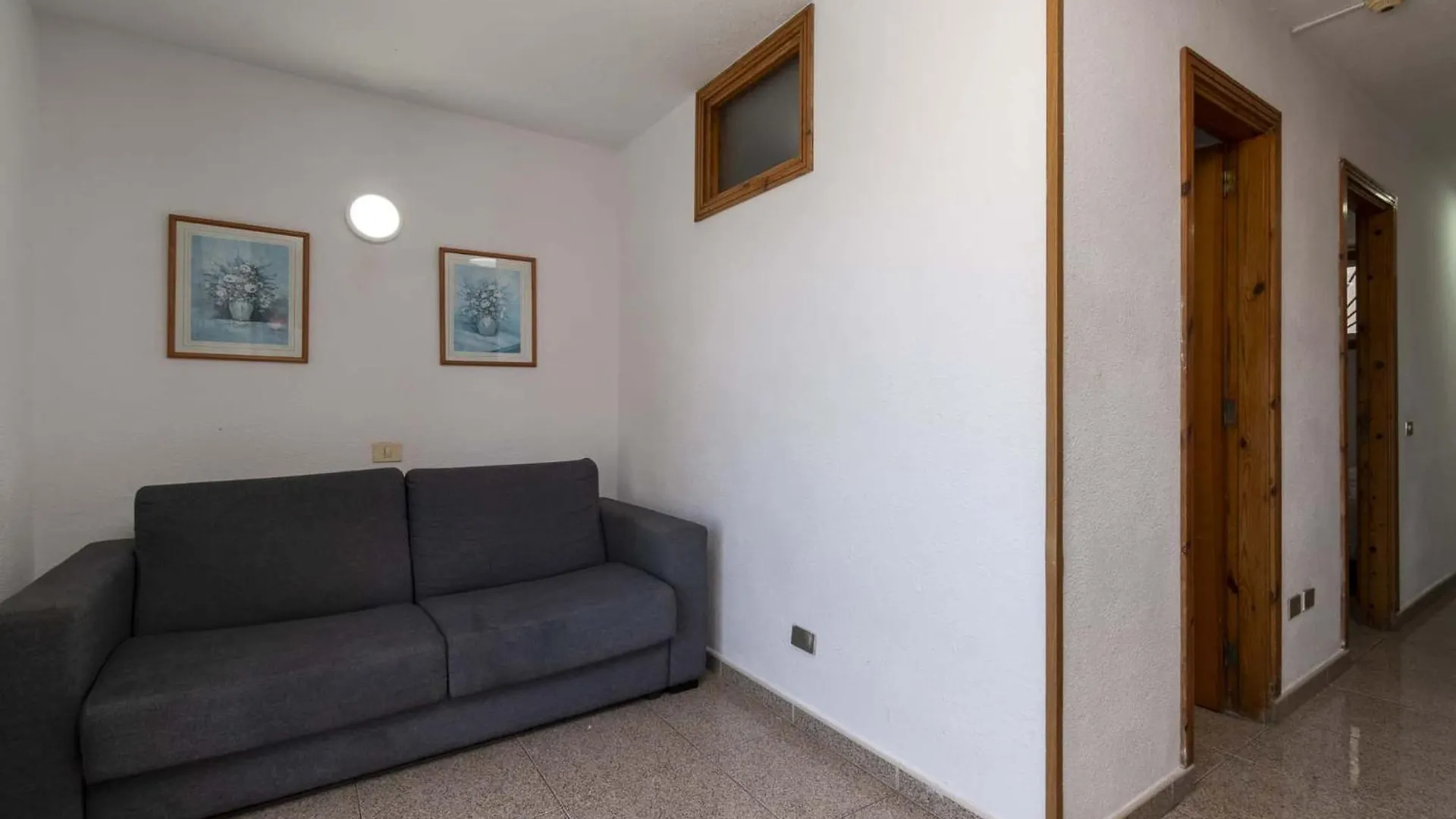 Las Floritas 28 - Two Bed Playa de las Americas  0*, Playa de las Americas (Tenerife) Spain