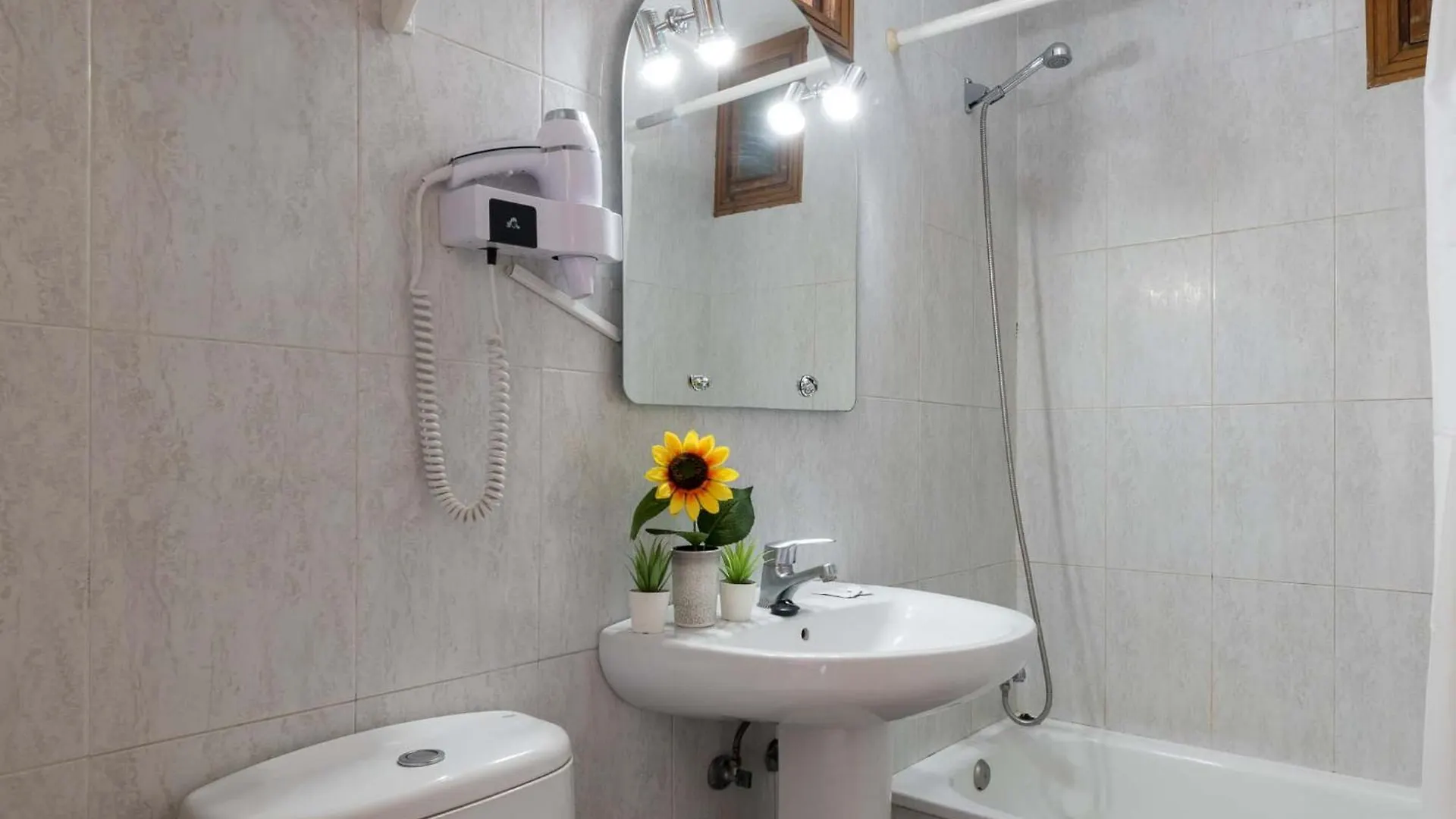 Las Floritas 28 - Two Bed Playa de las Americas  Apartment Playa de las Americas (Tenerife)