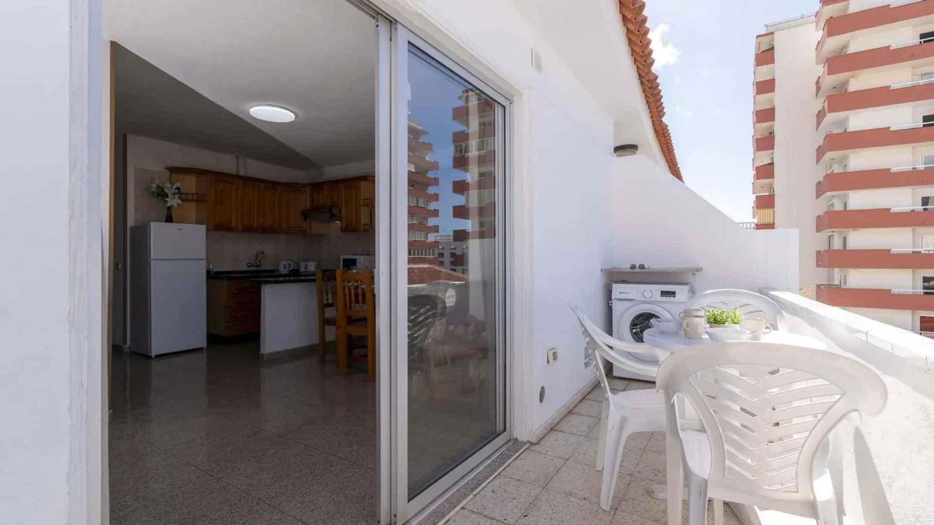 Las Floritas 28 - Two Bed Playa de las Americas  0*, Playa de las Americas (Tenerife)