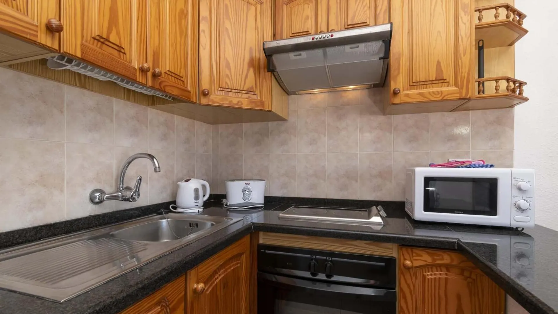 Apartment Las Floritas 28 - Two Bed Playa de las Americas